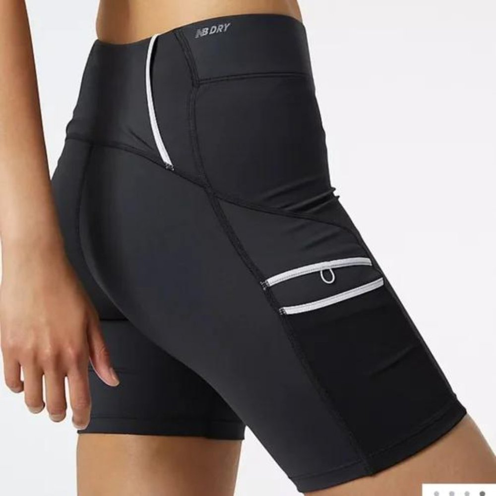 NEW BALANCE WOMENS Q SPEED UTILITY FITTED SHORTS - Picture 1 of 4